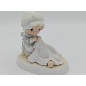Precious Moments Love Covers All Figurine 1984 Samuel J Butcher Model 12009